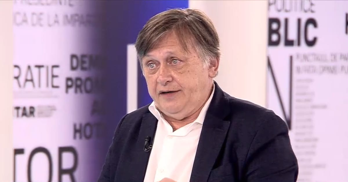 Căcărăul politicii românești