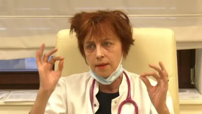 Flavia Groșan și virusul imaginar al sexului letal